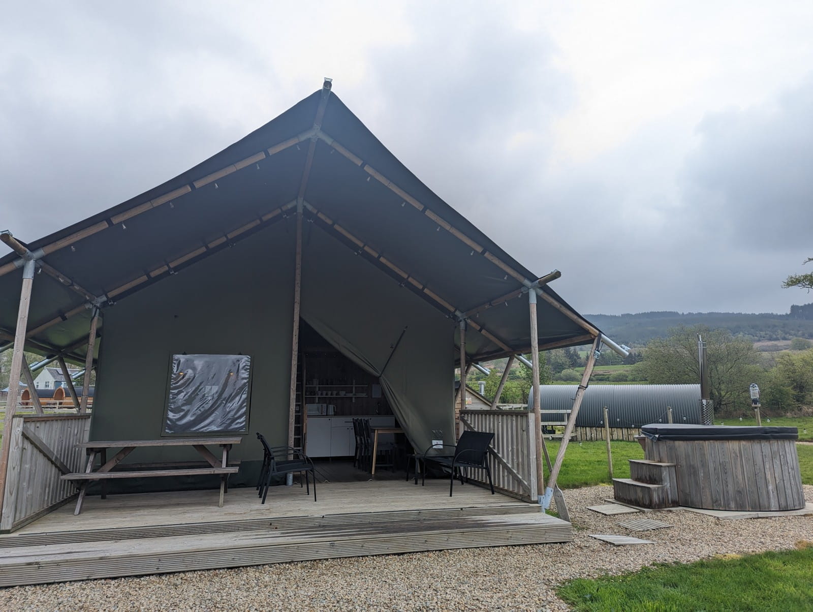 Rosa Lodge