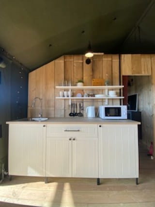 Iorsa Lodge kitchen